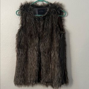 Miss London Black Label Women's Faux Fur Lined Vest in Size S